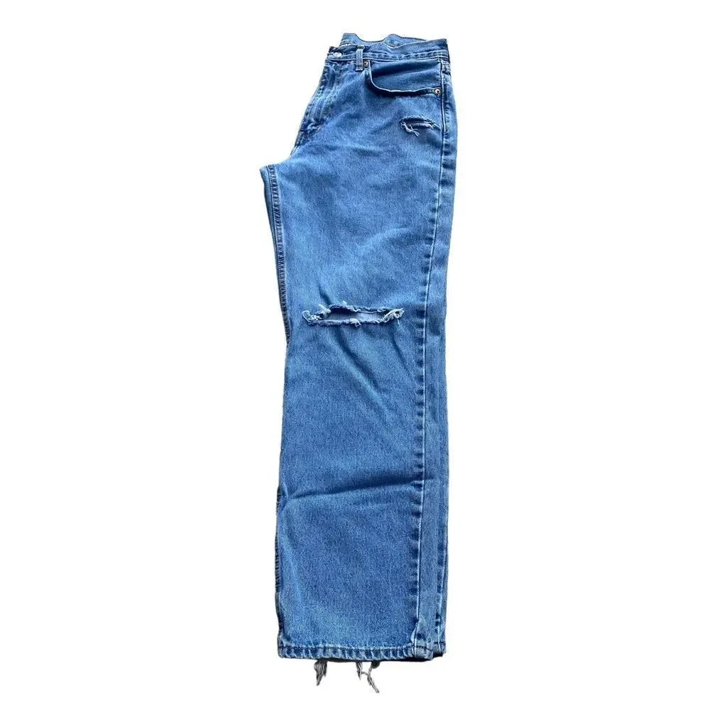 Levi’s Y2K Straight Leg Light Wash Hi Waisted Distressed Denim Jeans
